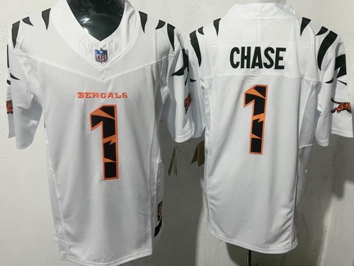 Men's Cincinnati Bengals #1 Ja'Marr Chase Limited White Fashion FUSE Vapor Jersey