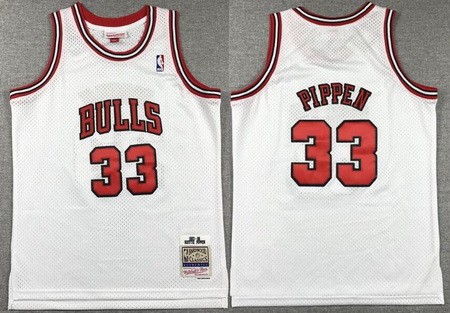 Youth Chicago Bulls #33 Scottie Pippen White 1997 Throwback Swingman Jersey