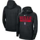 Men's Chicago Bulls Black 2022 Legend On Court Practice Performance Pullover Hoodie