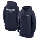 Women's New England Patriots Navy Sideline Club Fleece Pullover Hoodie